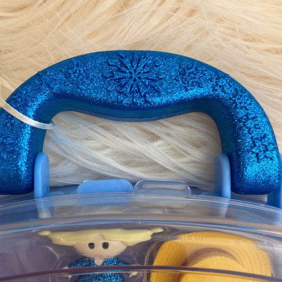 RETIRED DISNEY PARK EXCLUSIVE ANIMATORS COLLECTION FROZEN ELSA MINI DOLL PLAYSET - Picture 5 of 9